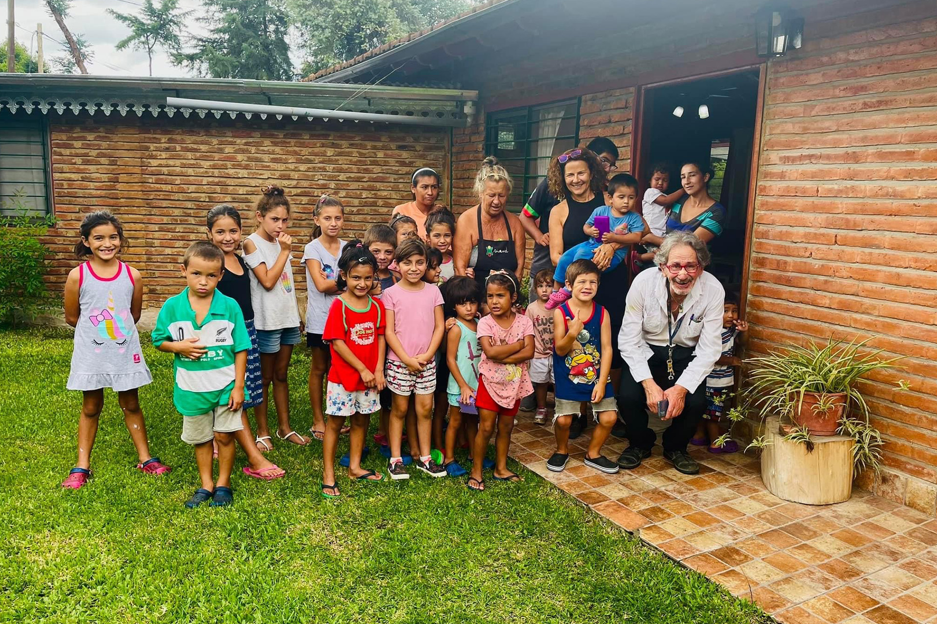 Leben braucht Raum. Dieser Ansatz ist die Grundlage der Arbeit der Stiftung Leben-Raum im HAUS DER STIFTER. Über 30.000 Euro gingen an drei Kinderheime in Morenos, einem Vorort von Buenos Aires in Argentinien.